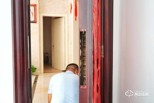 小米智能門鎖E上手：高性價比+體驗才是王道