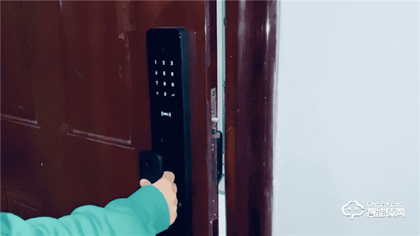 一觸即開，未來已來——小米全自動智能門鎖體驗