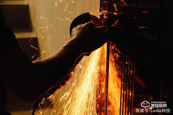 歐瑞博智能門鎖S2黑武士體驗(yàn)：讓我遠(yuǎn)離丟失鑰匙的尷尬