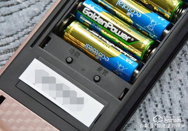 首創行業呼吸燈設計，斑點貓Z3智能指紋鎖實測體驗，顏值擔當者