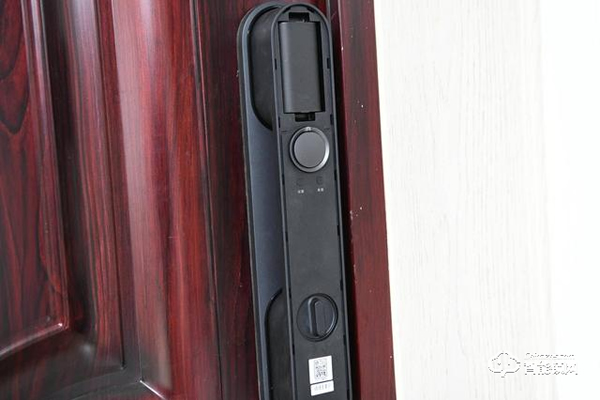 Aqara全自動(dòng)智能推拉鎖D100，讓我成為全村最靚的仔