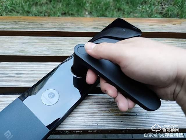 老丟鑰匙不如扔掉鑰匙，讓你家的門更加安全，小米智能門鎖E體驗