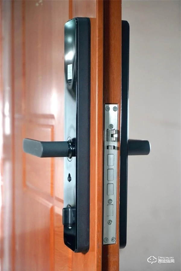 1599元難逢對手！小米智能門鎖Pro評測：貓眼、門鈴、攝像頭一步到位