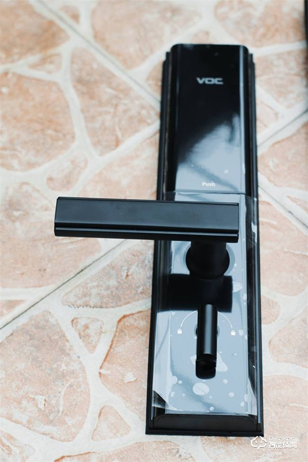 更注重硬件安全的智能門鎖——華為智選VOC智能門鎖S
