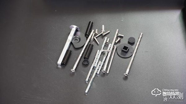 綠米全自動智能推拉鎖D100評測：自動鎖門的鎖