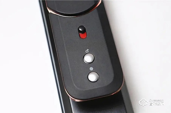 安全等級高，支持人臉識別、假鎖報警，德施曼R8智能鎖評測