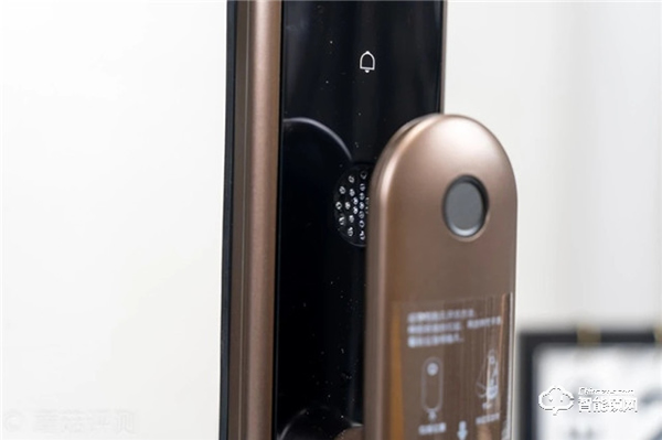 雙芯雙電機(jī)，開門更便捷，自動(dòng)上鎖更放心！TCL指紋智能鎖K6C評(píng)測