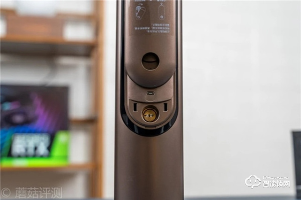 雙芯雙電機(jī)，開門更便捷，自動(dòng)上鎖更放心！TCL指紋智能鎖K6C評(píng)測