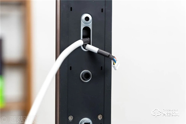 雙芯雙電機(jī)，開門更便捷，自動(dòng)上鎖更放心！TCL指紋智能鎖K6C評(píng)測