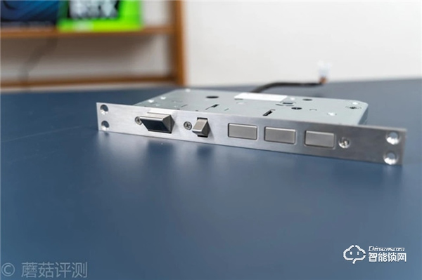 雙芯雙電機(jī)，開門更便捷，自動(dòng)上鎖更放心！TCL指紋智能鎖K6C評(píng)測