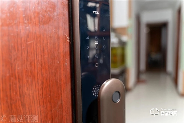 雙芯雙電機(jī)，開門更便捷，自動(dòng)上鎖更放心！TCL指紋智能鎖K6C評(píng)測