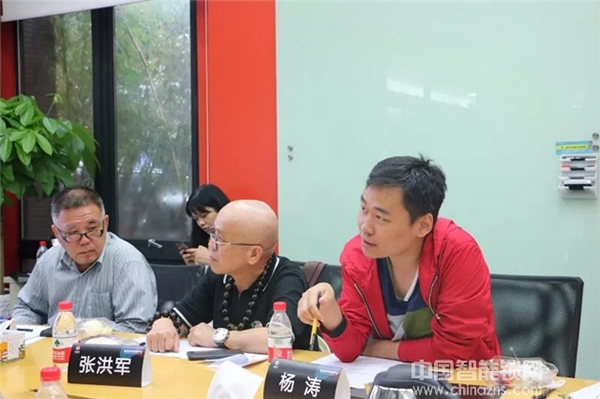 祝賀九萬(wàn)里智能鎖榮獲2018“葵花獎(jiǎng)” 引領(lǐng)行業(yè)蓬勃發(fā)展