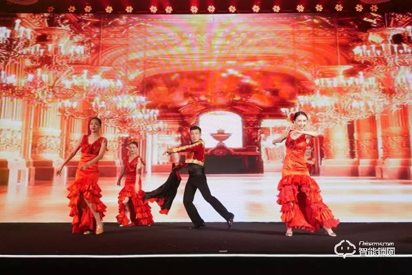 “集智 · 解鎖未來” | 云碩2019品牌戰略合作招商會圓滿結束! “集智 · 解鎖未來” | 云碩2019品牌戰略合作招商會圓滿結束!