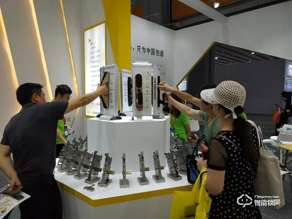 專注智能鎖研發(fā)與創(chuàng)新，六孚受邀參展廣州建博會(huì)