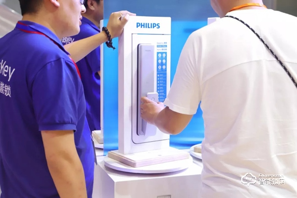 飛利浦智能鎖“搶鏡”建博會(huì)，新品首秀，驚艷廣州