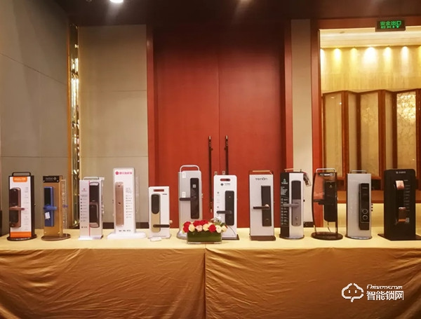 櫻花榮獲孔明獎年度“智能門鎖創新產品獎”