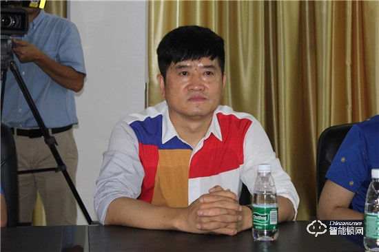 中國智能鎖行業考察行之走進金點原子