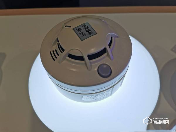 智能門鎖、智慧停車……探訪中移物聯(lián)網(wǎng) 看黑科技如何助推萬物互聯(lián)