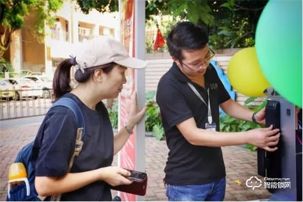 心安“鎖”得 | 楊格智能鎖走進社區(qū) ，引發(fā)換鎖熱潮