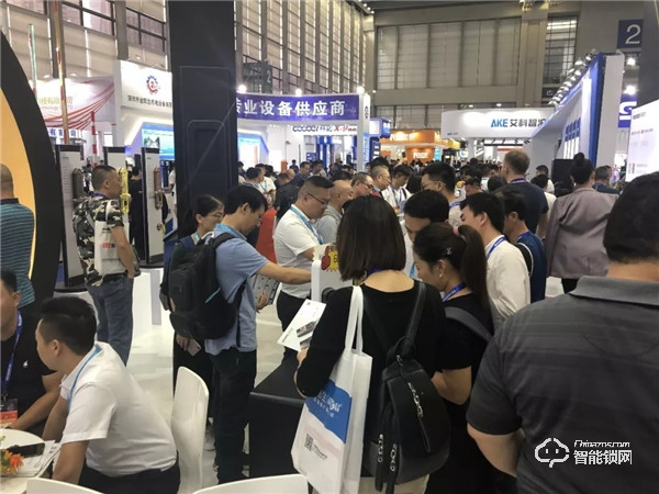 開展第一天就被搶訂火爆的皇家金盾人臉鎖，到底有多火？