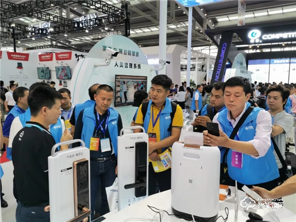 萬佳安全新亮相2019安博會，用智能家居勾勒智慧新生態