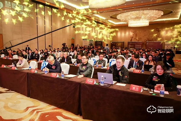 產業年度巔峰盛典，凱迪仕榮獲“2019年度十大智能鎖品牌”殊榮！