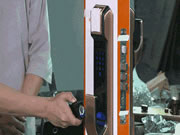 擁有一臺通過12萬次開關試驗的三星智能鎖，是一種怎樣的安心體驗？