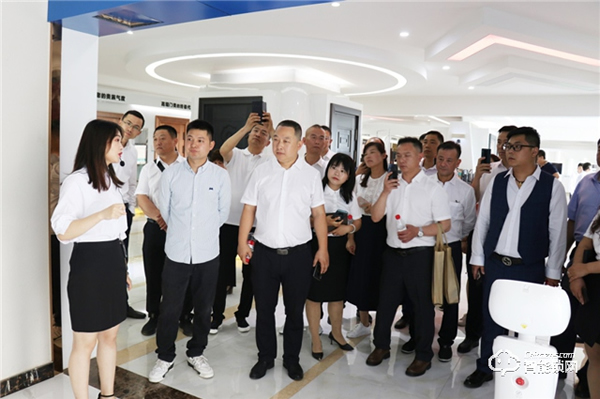 智贏未來,再創(chuàng)財富 | 王力智能鎖召開經(jīng)銷商智囊團(tuán)研討會 智贏未來,再創(chuàng)財富 | 王力智能鎖召開經(jīng)銷商智囊團(tuán)研討會