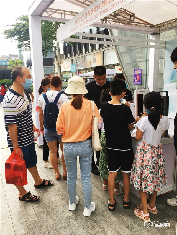 “5G+”浪潮：萬佳安中國福鎖驚艷亮相智能生活體驗展，開啟全民5G智慧新生活