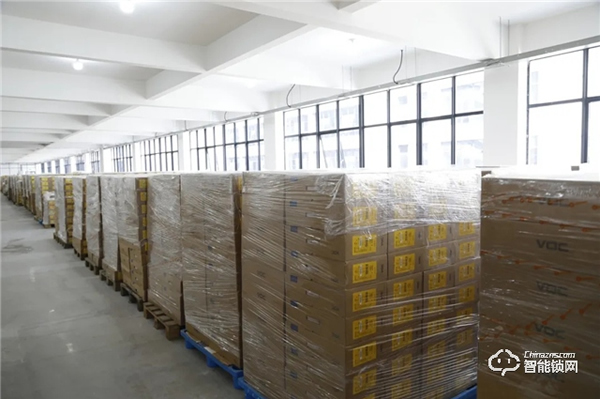 VOC智能辦公樣板領(lǐng)先行業(yè),探秘“新基建”賦能的“智慧工廠” VOC智能辦公樣板領(lǐng)先行業(yè),探秘“新基建”賦能的“智慧工廠”