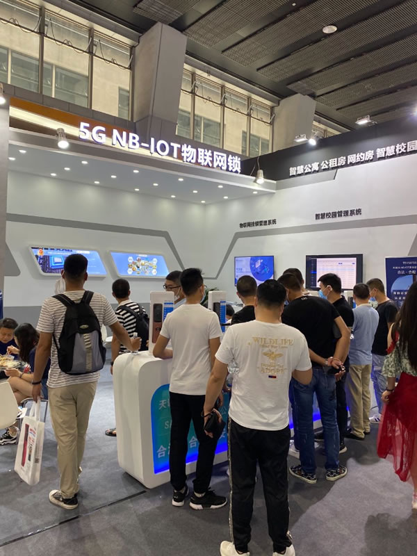 廣州建博會首日||天誠5G NB-IOT物聯網鎖成為行業引領者，科技創新締造民族品牌