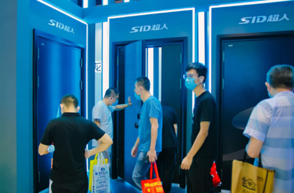 超人智能鎖翁斌：業績大漲背后總有邏輯，邁進前列才是目標