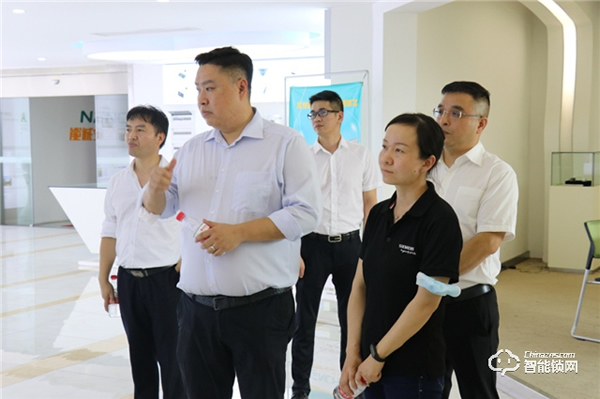 西門子產(chǎn)品管理總監(jiān)齊宇到王力考察