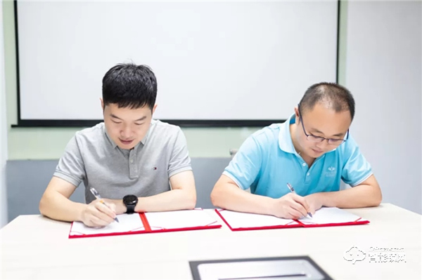 戰(zhàn)略聯(lián)合：萬(wàn)佳安攜手優(yōu)刻得，共建AIoT智慧新生態(tài)