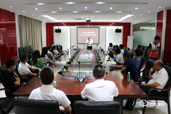 質量標桿企業(yè)參觀學習交流團蒞臨櫻花智能鎖總部考察交流 質量標桿企業(yè)參觀學習交流團蒞臨櫻花智能鎖總部考察交流