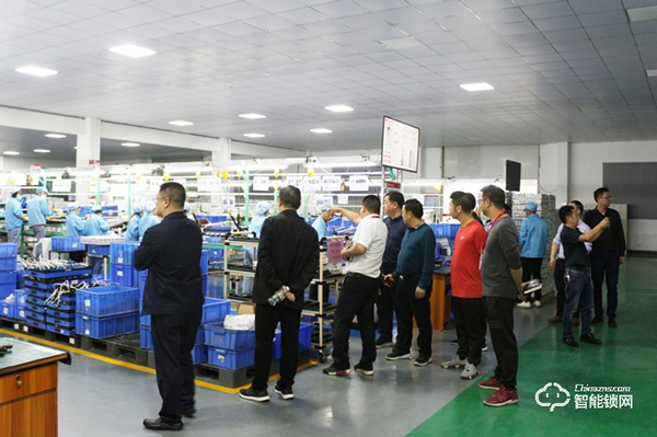 湖南江華赴粵港澳大灣區招商考察團蒞臨櫻花智能鎖考察交流 湖南江華赴粵港澳大灣區招商考察團蒞臨櫻花智能鎖考察交流