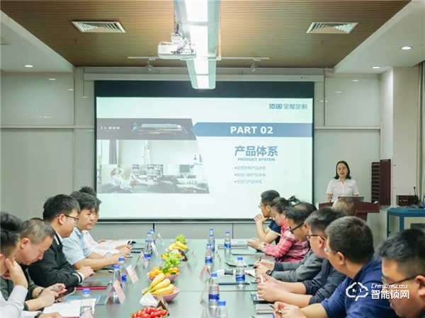 強(qiáng)強(qiáng)聯(lián)合，共創(chuàng)輝煌 | 龍湖地產(chǎn)高層到訪頂固，共謀未來深度發(fā)展