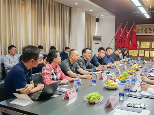 強(qiáng)強(qiáng)聯(lián)合，共創(chuàng)輝煌 | 龍湖地產(chǎn)高層到訪頂固，共謀未來深度發(fā)展