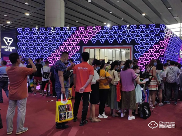 智能門鎖新黑馬，保仕盾斬獲智能鎖十大品牌獎(jiǎng)