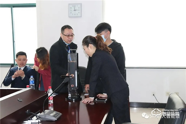 熱烈歡迎西安武漢兩地地產(chǎn)團(tuán)隊走進(jìn)超人！