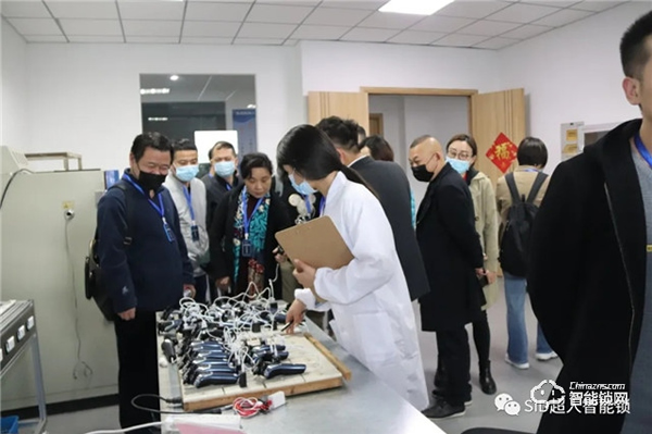 熱烈歡迎西安武漢兩地地產(chǎn)團(tuán)隊走進(jìn)超人！