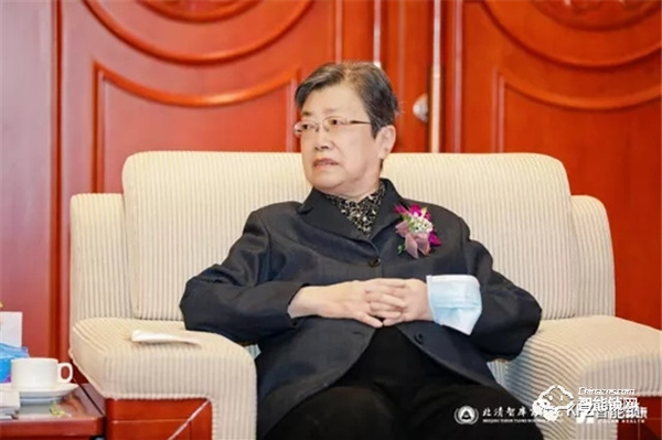 KFZ智能鎖品牌榮獲2021年度“北清中國(guó)品牌創(chuàng)新百?gòu)?qiáng)”金龍獎(jiǎng)，領(lǐng)軍品牌獎(jiǎng)