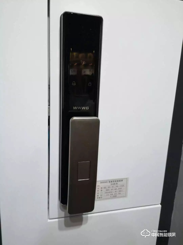 近百個(gè)智能鎖品牌上海建博會(huì)爭奇斗艷，這些新技術(shù)和黑科技成關(guān)注焦點(diǎn)