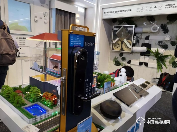 近百個(gè)智能鎖品牌上海建博會(huì)爭奇斗艷，這些新技術(shù)和黑科技成關(guān)注焦點(diǎn)