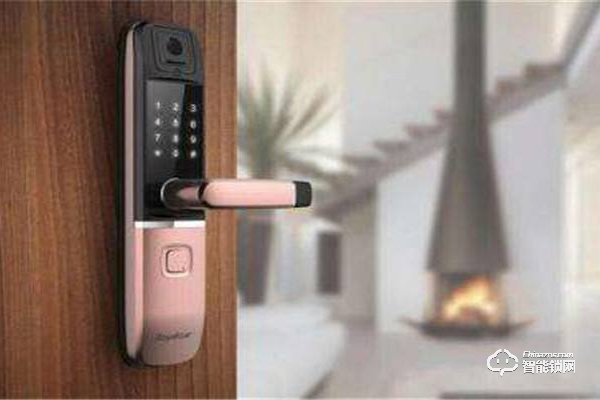 智能鎖安全問題再站上風(fēng)口浪尖 行業(yè)混戰(zhàn)難逃洗牌