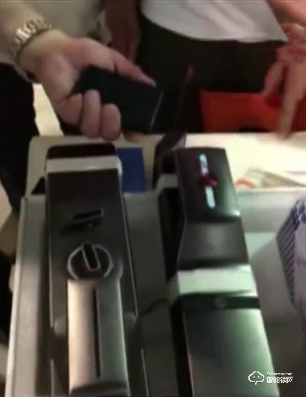 數(shù)千元買(mǎi)的智能鎖變“智障鎖” “有家難回”真鬧心