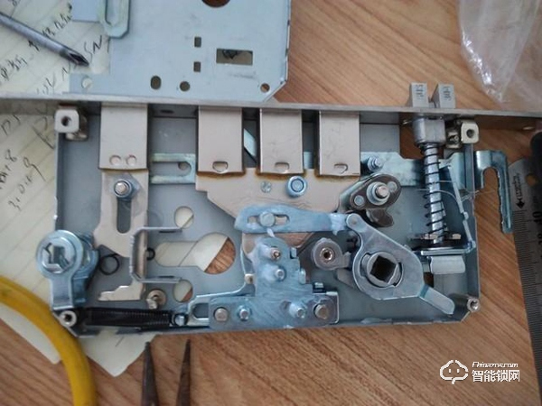 智能門鎖真的安全嗎？體驗過后跟你說點真話！