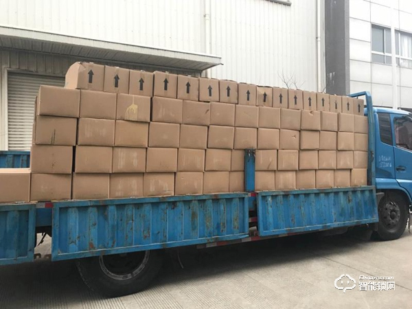 一張跨省通行證、一把智能門鎖、一系列減負(fù)措施，寶山工業(yè)園區(qū)90%企業(yè)復(fù)工