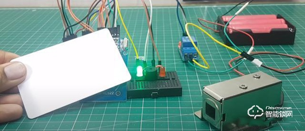 電子愛好者DIY：RFID智能門鎖設備，看完你也會做