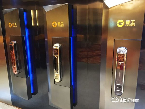 君工高端指靜脈智能鎖與一般指紋密碼鎖有何區別